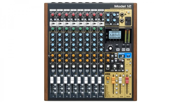 Tascam Model 12 - 10-kanałowy mikser z 12-ścieżkowym rejestratorem