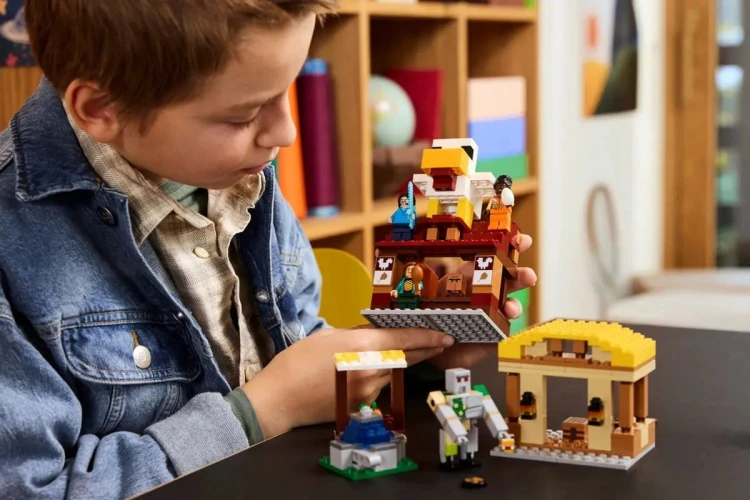 LEGO MINECRAFT 21273