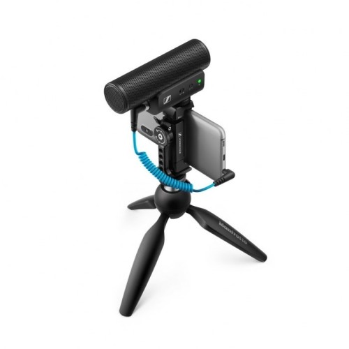 Sennheiser MKE 400 MOBILE KIT - Mikrofon pojemnościowy, superkardioidalny, wyposażony w filtr dolnoprzepustowy ze statywem Manfrotto