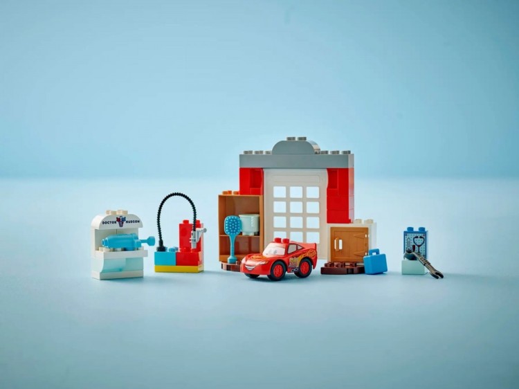LEGO DUPLO 10456 MCQUEEN'S VISIT TO DOC'S GARAGE