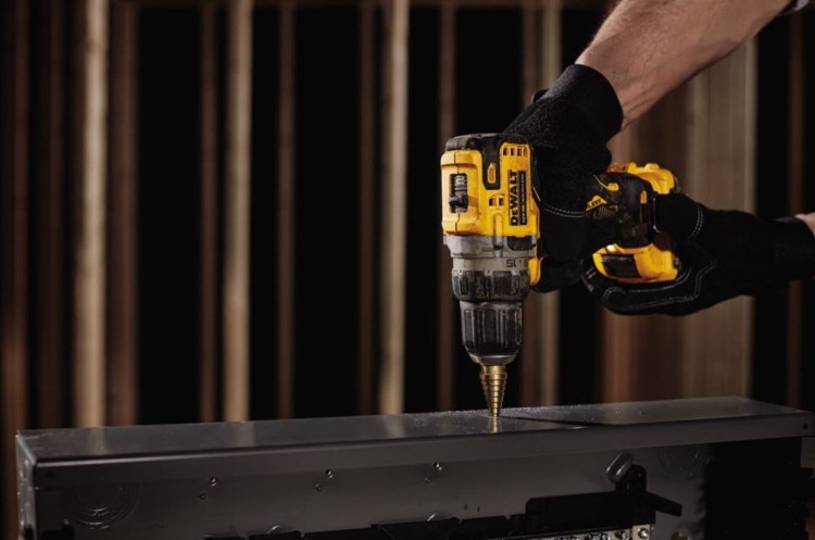 Wiertarko-wkrętarka 12V 57/25Nm 2x2 DCD701D2 DEWALT