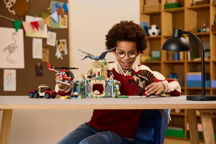 Lego 76976 Jurassic World - Powietrzna misja z kecalkoatlem i spinozaurem