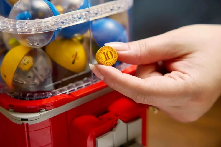 LEGO 21358 Ideas - Maszyna z minifigurkami