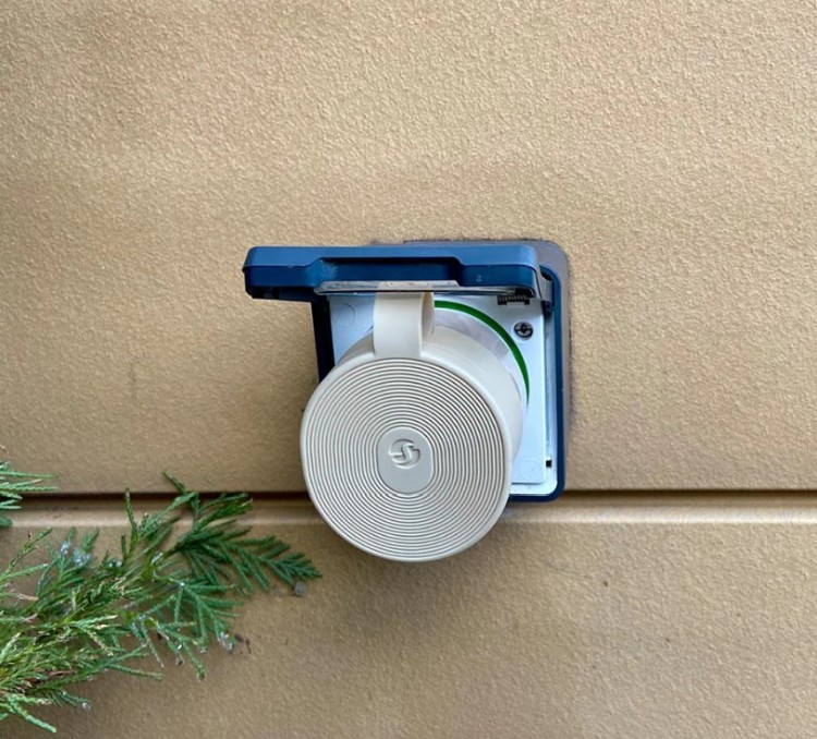 Inteligentne gniazdko zewnętrzne WiFi Shelly Outdoor Plug S Gen3