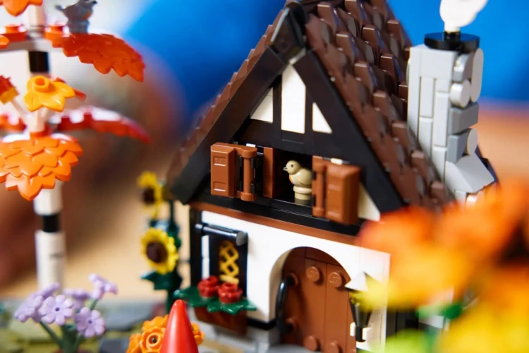 LEGO Icons 11372 Jesienny ogród z chatką