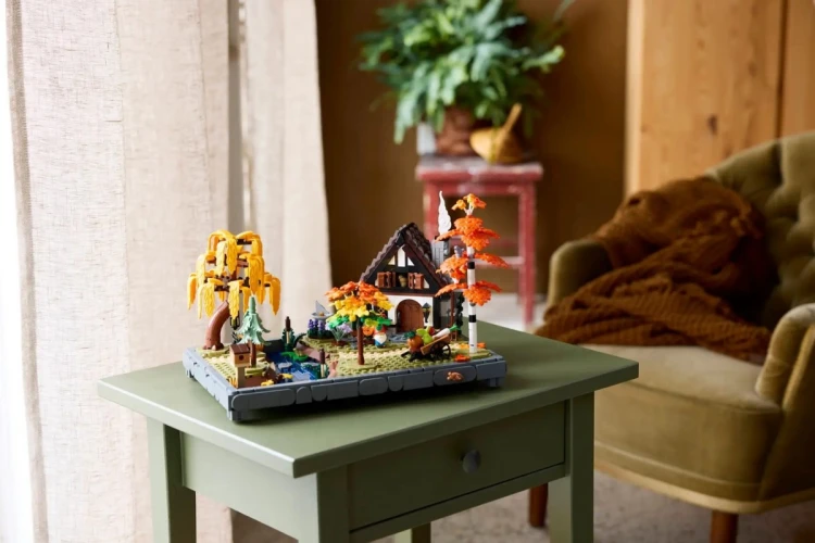 LEGO Icons 11372 Jesienny ogród z chatką