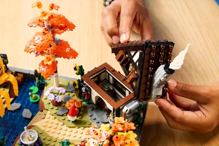 LEGO Icons 11372 Jesienny ogród z chatką