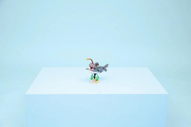 LEGO Creator 31381 Groźny rekin ze skrzynią skarbów
