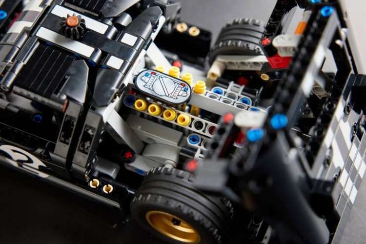 LEGO Technic 42223 1966 Ford GT40 MKII Race Car