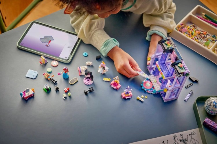 LEGO Friends 42685 Pokaz mody w Heartlake