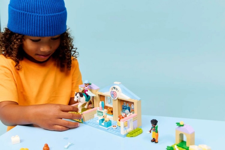 LEGO Friends 42696 Klinika weterynaryjna