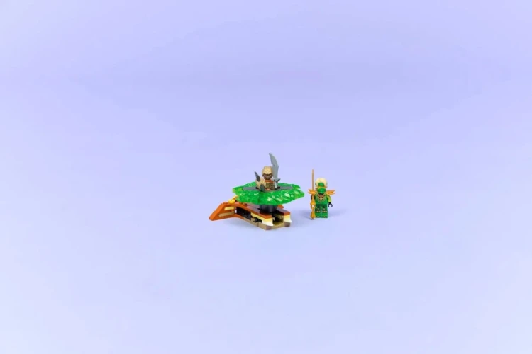 LEGO NINJAGO 71850 Lloyd vs. Elemental Monster Spinner Battle