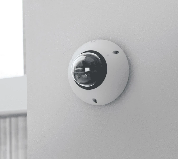 Kamera Ubiquti UniFi G6 Dome White (UVC-G6-Dome-W) 8MP 3840 x 2160 (16:9) IP66 IK10 9,25W