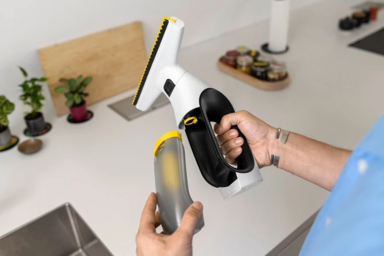 Myjka do okien KARCHER WV 2 Universal Care - 1.633-671.0