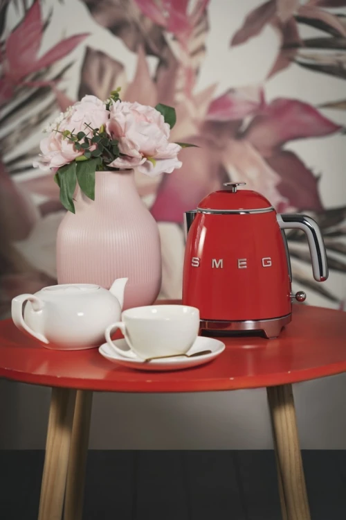 SMEG Czajnik (KLF05RDEU) mini 0,8L czerwony