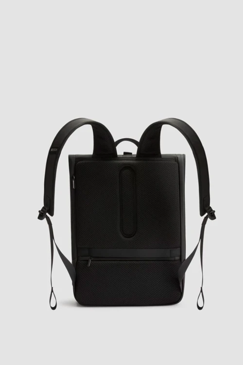 XD DESIGN PLECAK URBAN FLAP-TOP CZARNY P/N: P706.2601
