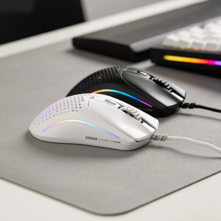 Glorious Gaming Model O 2 Mini Gaming Maus RGB - schwarz