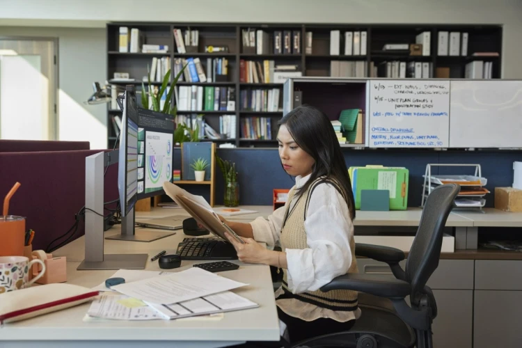 HP 24-calowy monitor Pro z serii 7 WUXGA – 724pn