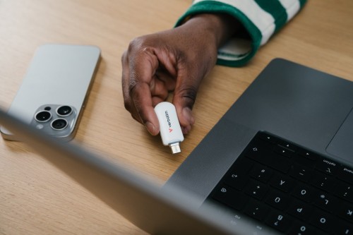 Pamięć flash USB-C STICK 512 GB Verbatim Plectra Biała