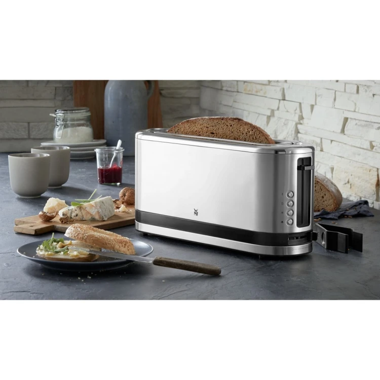 Toster WMF, 2 krążki, kolor srebrny, stal szlachetna, moc 900 W, napięcie wejściowe AC 220-240 V, częstotliwość 50/60 Hz, szerokość 366 mm, głębokość