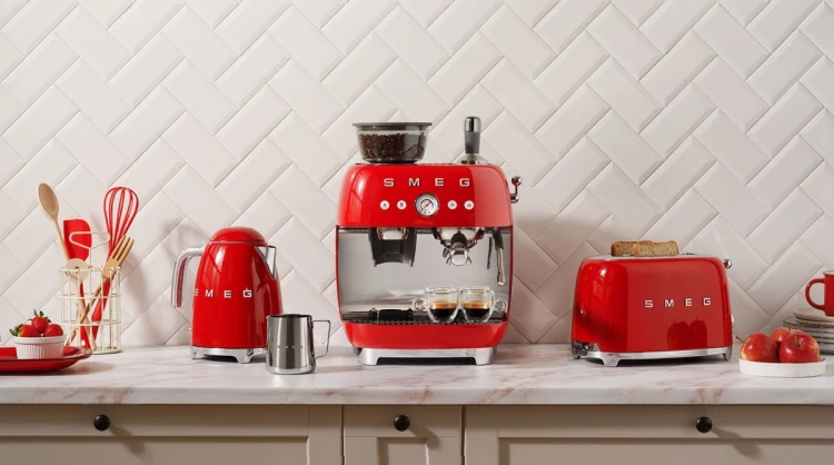 Toster SMEG TSF01RDEU
