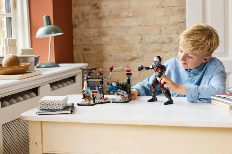 LEGO MARVEL 76314 Kapitan Ameryka: Wojna bohaterów - bitwa