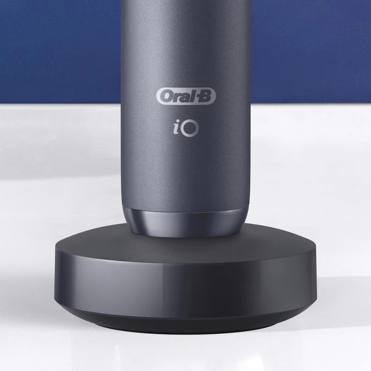 Braun Oral-B szczoteczka elektryczna iO8 BLACK