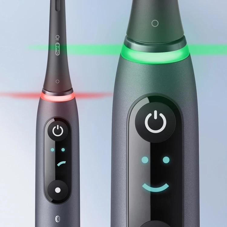 Braun Oral-B szczoteczka elektryczna iO8 BLACK