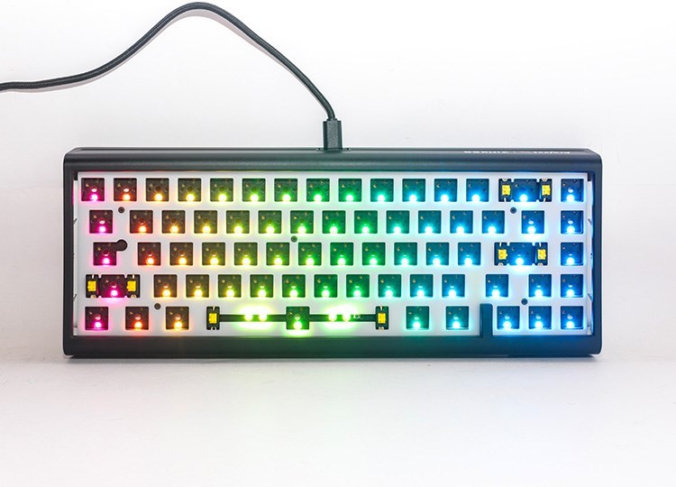 Ducky Tinker 65 Barebone klawiatura Gaming USB Niemiecki Czarny