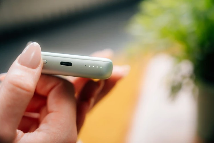 Verbatim Charge 'n' Go Litowo-polimerowy (LiPo) 10000 mAh Bezprzewodowe ładowanie Zielony