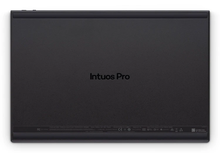 Tablet graficzny WACOM Intous Pro Large (2025) z Multi-Touch i regulowaną podstawką