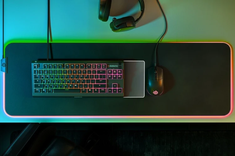 Klawiatura gamingowa SteelSeries Apex 3 Tenkeyless Klawiatura do gier Światło LED RGB Amerykańskie przewodowe przełączniki Whisper-Quiet