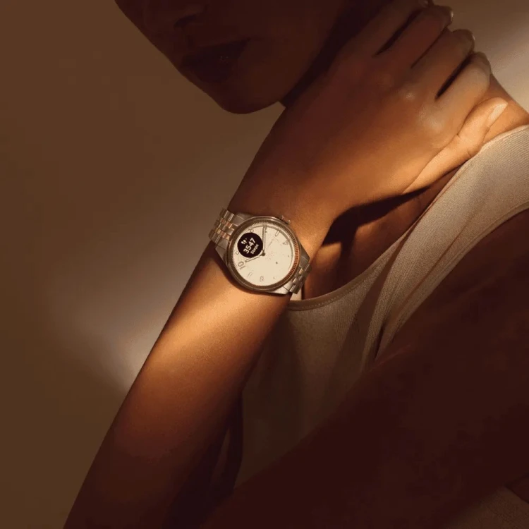Zegarek Withings Scanwatch Nova Brilliant z EKG, puls, SPO2, temperatura, mierzenie aktywności i snu 39mm, gold