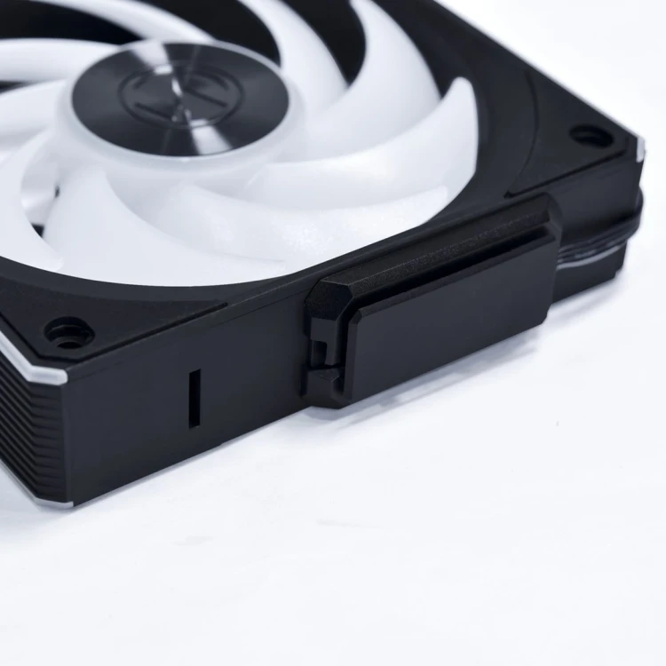 Wentylator bezprzewodowy Lian Li UNI FAN CL, 3-pak - 120mm