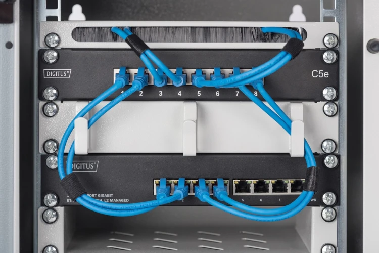 Przełącznik sieciowy zarządzalny warstwy L2 10" 8xRJ45 10/100/1000 Mb/s