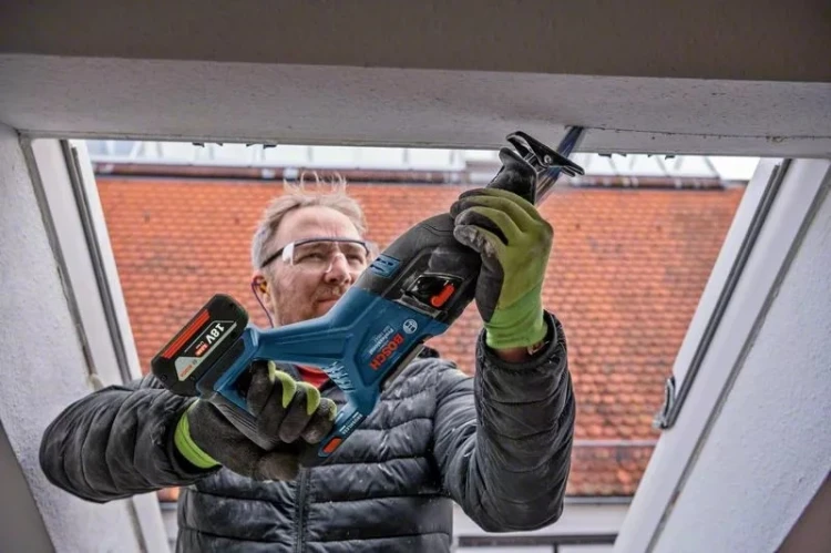 Bosch GSA 185-LI 2900 spm Czarny