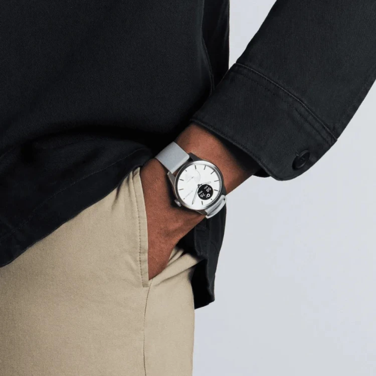 Zegarek Withings Scanwatch 2 z funkcją EKG, pomiarem pulsu i SPO2 oraz mierzeniem aktywności fizycznej i snu (42mm, white)