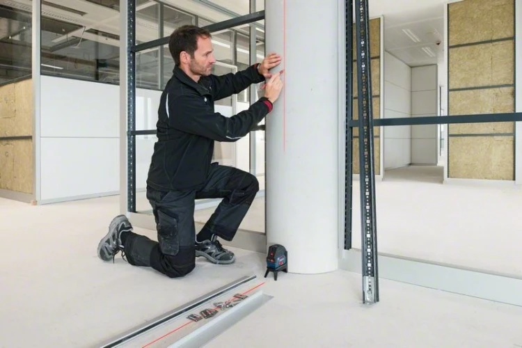 Bosch GCL 2-15 Niwelator liniowy/poziomowy 15 m 650 nm (<1 mW)