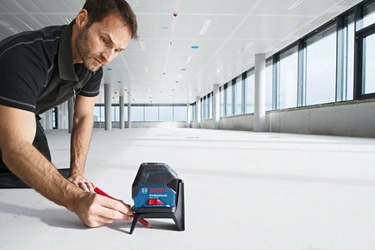 Bosch GCL 2-15 Niwelator liniowy/poziomowy 15 m 650 nm (<1 mW)