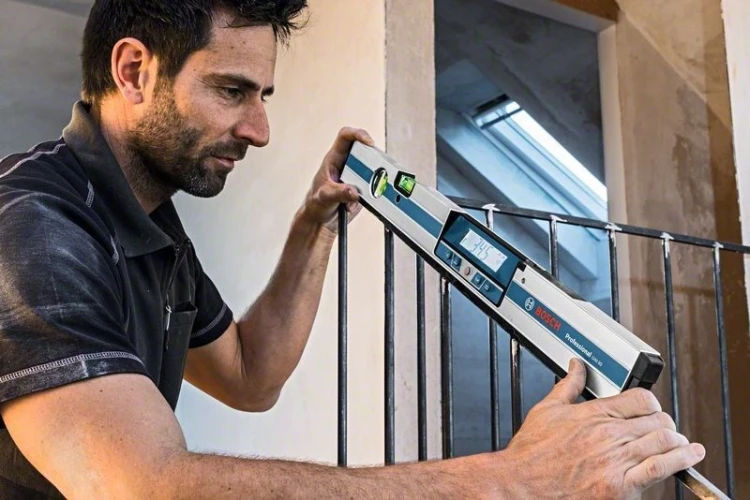 Bosch GIM 60 Professional cyfrowe mierniki kąta 0 - 360°