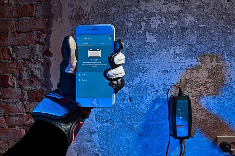 Ładowarka Blue Smart IP65s 12/5 + złącze DC