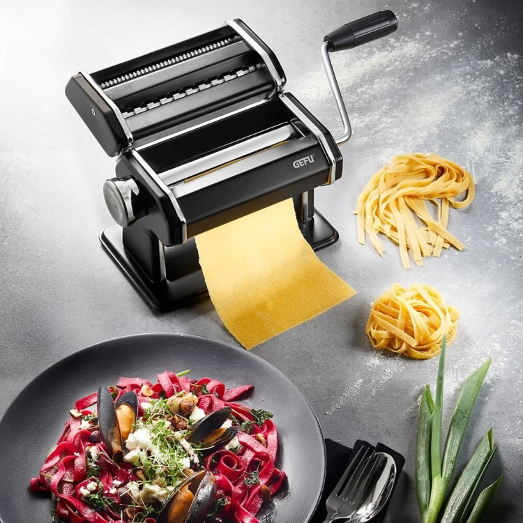 Maszynka do makaronu czarna GEFU PASTA PERFETTA G-89426
