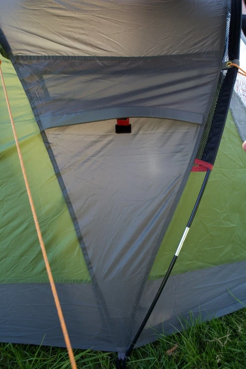 Coleman Darwin 4 Plus 4 os. Zielony Namiot kopułowy / Igloo
