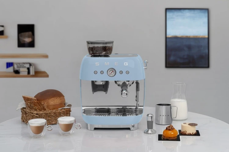 Smeg EGF03PBEU ekspres do kawy Ręczny Ekspres do espresso 2,4 l