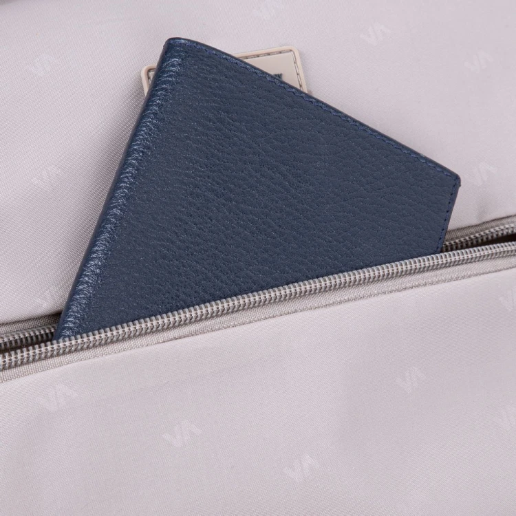 Plecak na laptop 15,6", RIVACASE Anvik, 15L, czarny, z materiału wodoodpornego, kieszenie na tablet 10,5", smartfon, dokumenty, akcesoria, butelkę