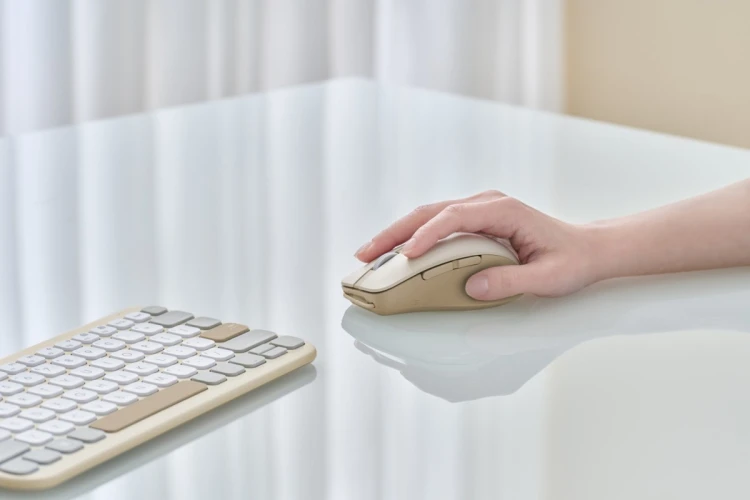 ASUS SmartO Mouse MD200 Silent Plus myszka Biuro Oburęczny RF Wireless + Bluetooth Optyczny 4200 DPI