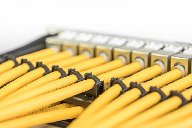 Digitus DK-1745-A-VH-5 kabel sieciowy Żółty 500 m Cat7a S/FTP (S-STP)