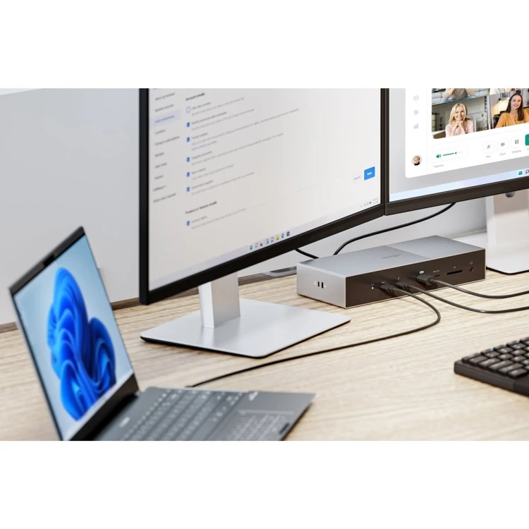 Kensington Stacja dokująca SD5000T5 EQ Thunderbolt 5 z potrójnym 4K i PD 140 W — Windows/macOS
