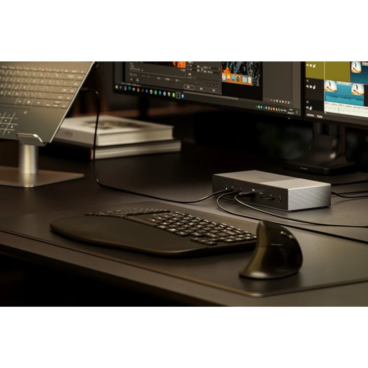 Kensington Stacja dokująca SD5000T5 EQ Thunderbolt 5 z potrójnym 4K i PD 140 W — Windows/macOS