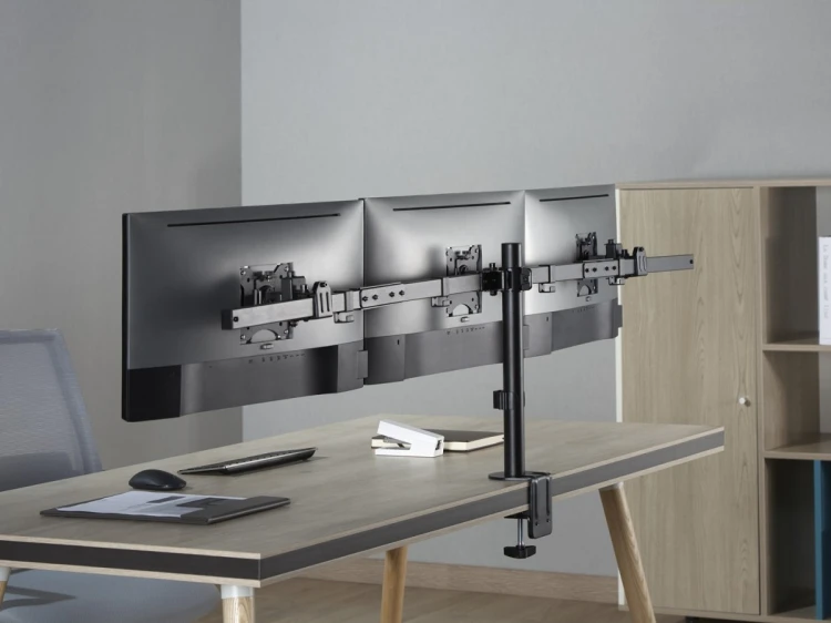Equip 650158 uchwyt / stojak do monitorów 81,3 cm (32") Biurko Czarny